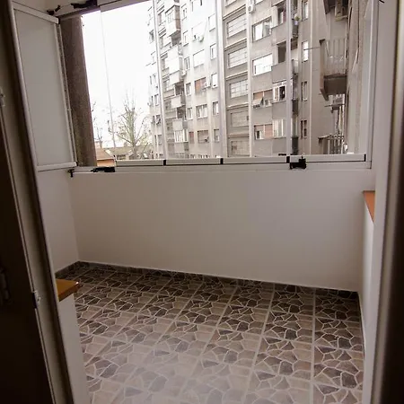 Near St. Sava Temple Apartment Belgrade