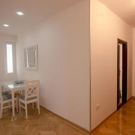 Apartment Near St. Sava Temple *